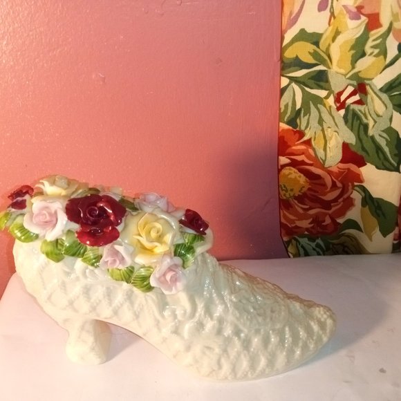 Fancy Ladies WHITE 8" Dress Shoe - Dresser Decor with PURPLE & PINK FLOWERS - Picture 2 of 11